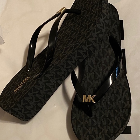 Michael Kors FlipFlop Size -11 M - Picture 3 of 4